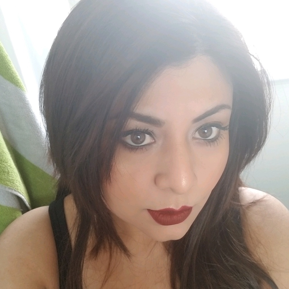 Meet your Posher, Stacy